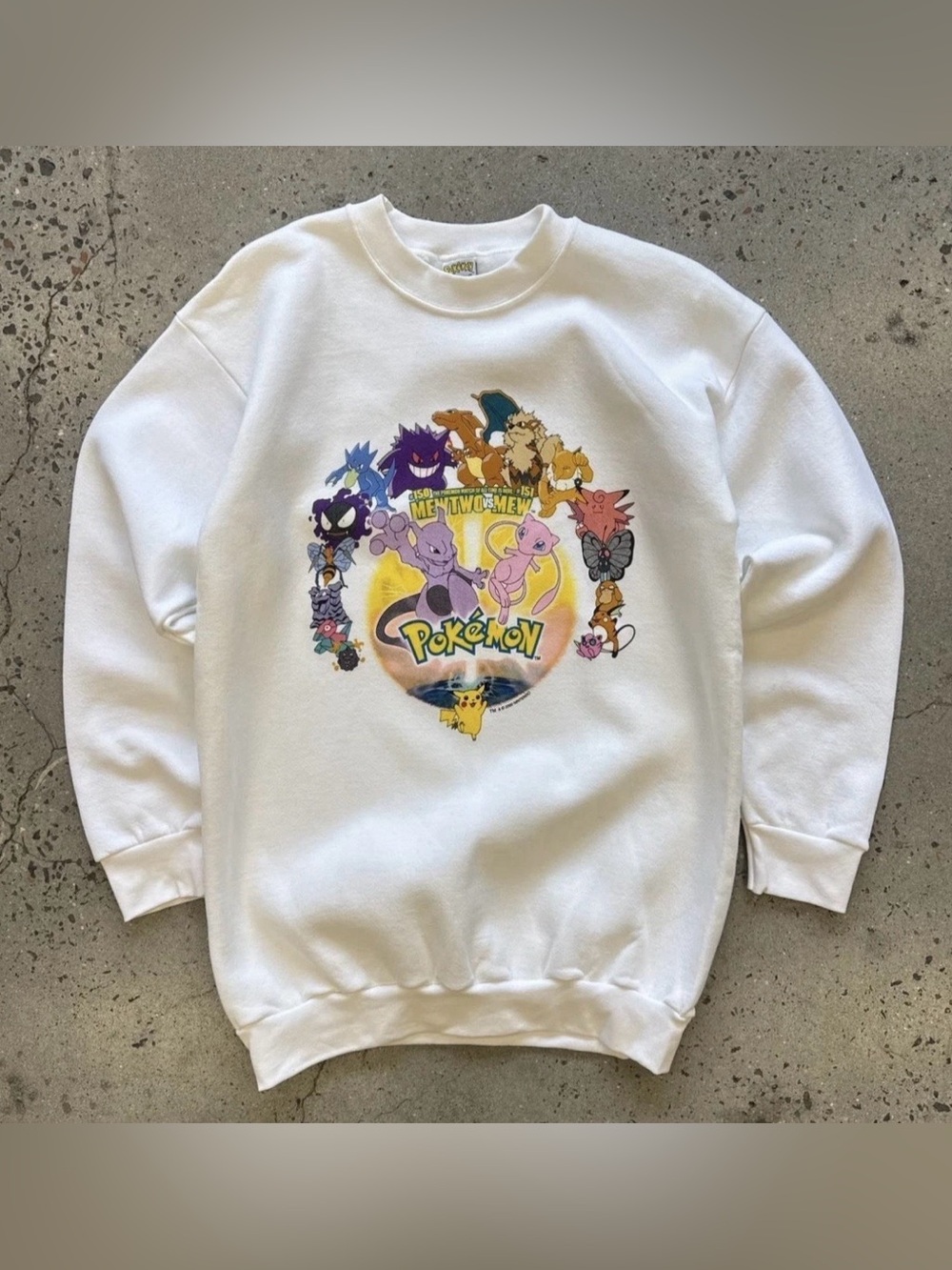 Vintage Pokemon Mewtwo vs Mew Nintendo Crewneck Sweatshirt